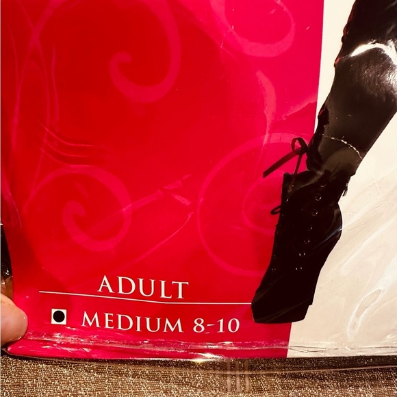 Halloween custome - Picture 3 of 6